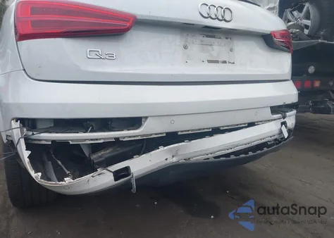 2018 Audi Q3 2.0T Premium/2.0T Sport Premium z USA, uszkodzony, nr VIN WA1BCCFS5JR005499
